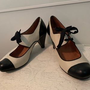 Steven by Steve Madden Shoes Sz 7